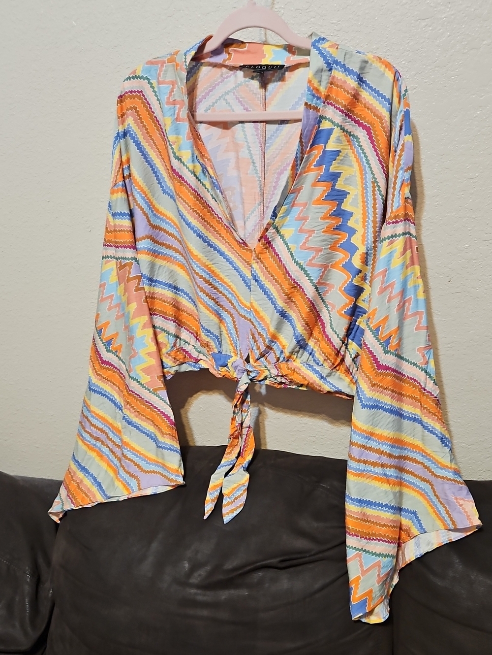 Eloquii Multicolor Zigzag Tie-Front Crop Top